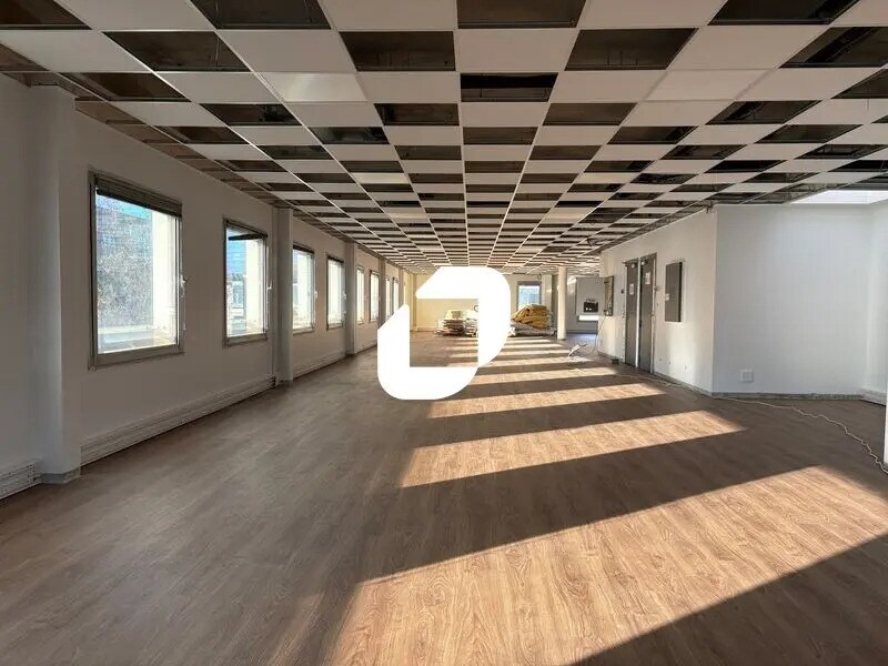 11 Rue Edison, Bron for lease Interior Photo- Image 1 of 8