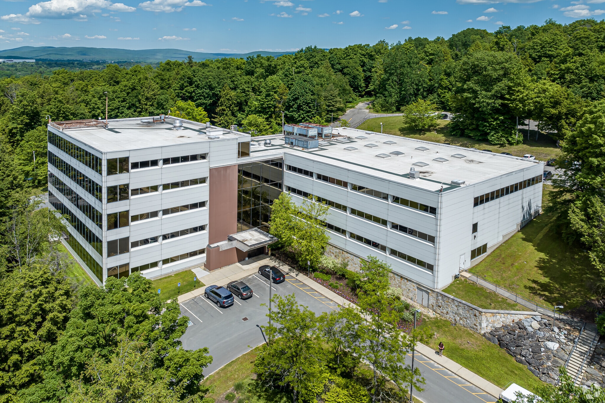 877 South St, Pittsfield, MA for lease Building Photo- Image 1 of 14