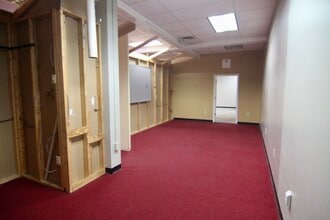 2200 Elmwood Ave, Lafayette, IN for lease Building Photo- Image 2 of 4