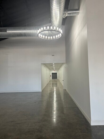 6402 Harrisburg Blvd, Houston, TX à louer - Photo intérieure - Image 3 de 4