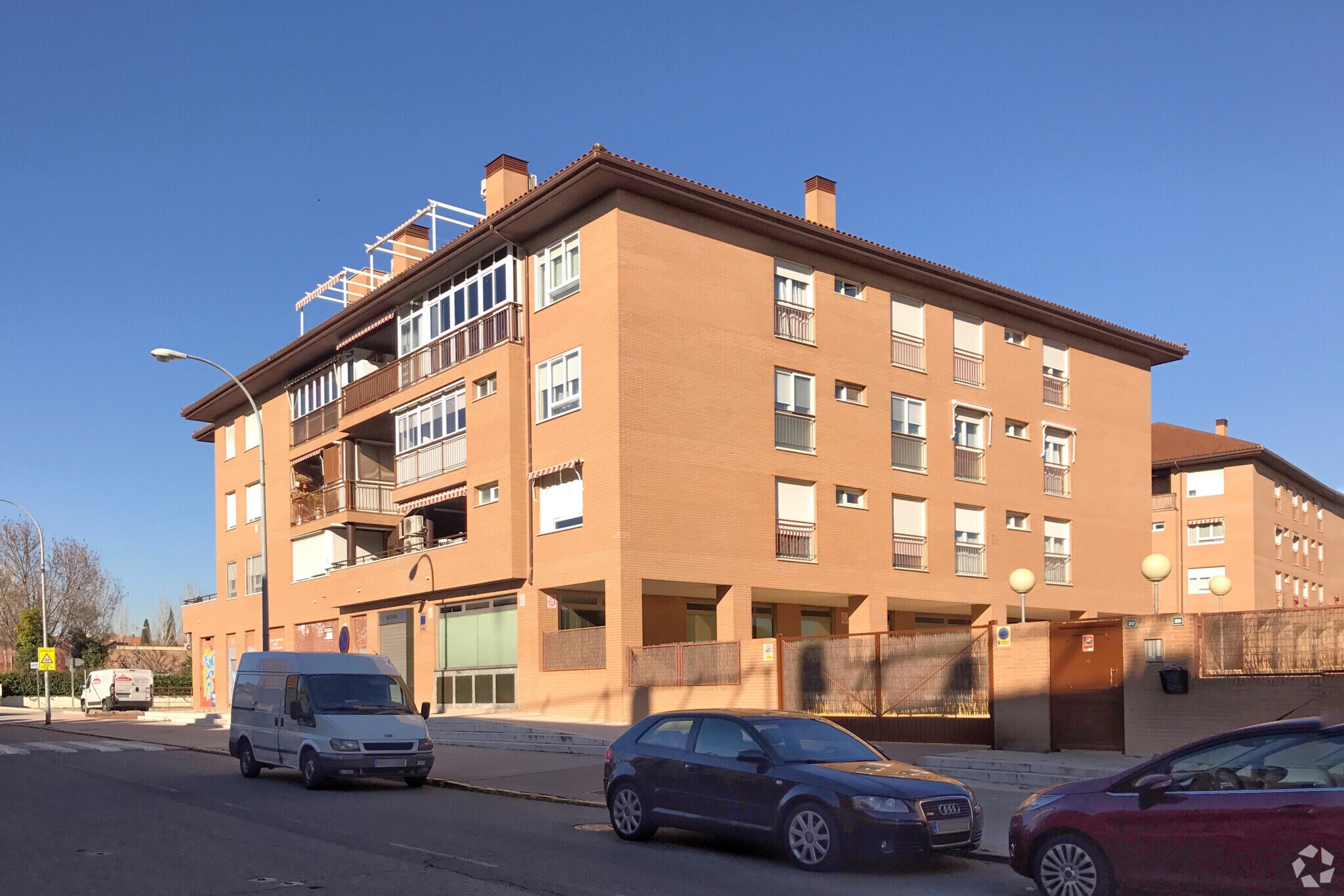 Calle Estanislao Zazo, 37, Humanes de Madrid, Madrid à louer Photo du bâtiment- Image 1 de 3