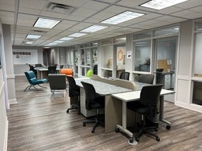 4190 S Plaza Trl, Virginia Beach, VA à louer Photo intérieure- Image 1 de 4