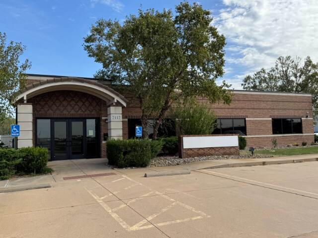 2112 S Custer St, Wichita, KS à vendre Photo du bâtiment- Image 1 de 9