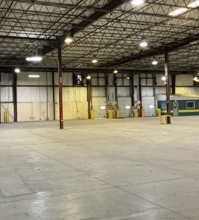 100 Forest Ln, Beardstown, IL for lease Interior Photo- Image 1 of 3