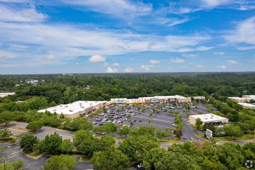 1415-1645 Governor's Square Blvd, Tallahassee, FL for lease - Building Photo - Image 2 of 39