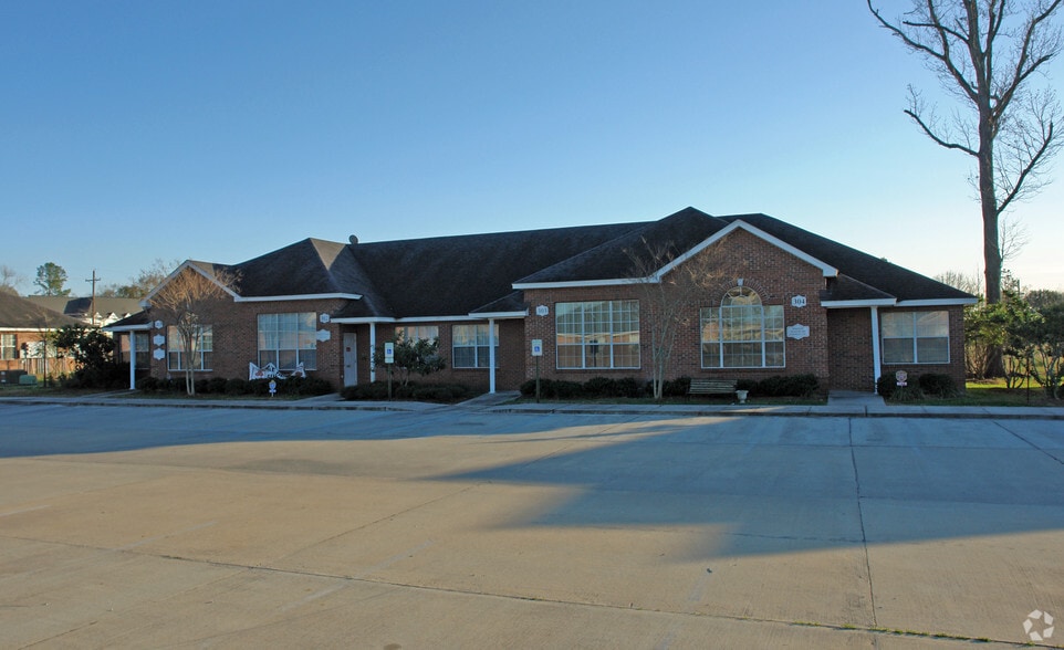 9270 Siegen Ln, Baton Rouge, LA à louer - Photo du bâtiment - Image 3 de 5