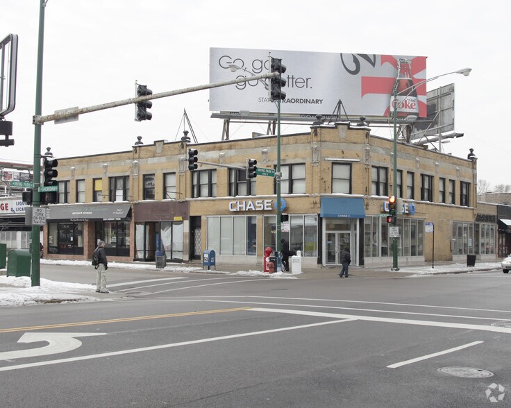3948-3954 N Sheridan Rd, Chicago, IL for lease - Building Photo - Image 1 of 17