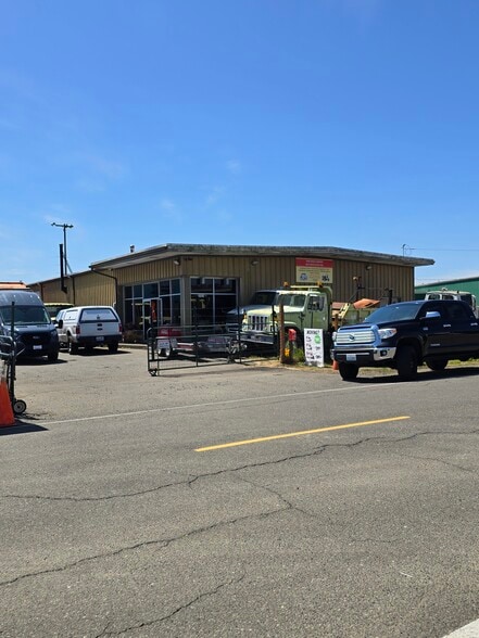 2121 Commerce St, Aberdeen, WA for sale - Building Photo - Image 2 of 31