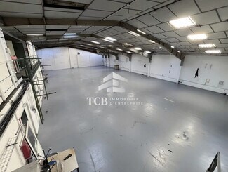 Plus de détails pour Local d'activités à louer