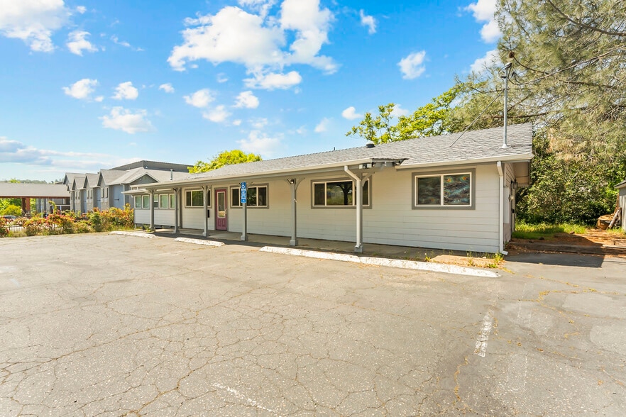 293 Hanford St, Sutter Creek, CA à vendre - Photo du bâtiment - Image 3 de 38