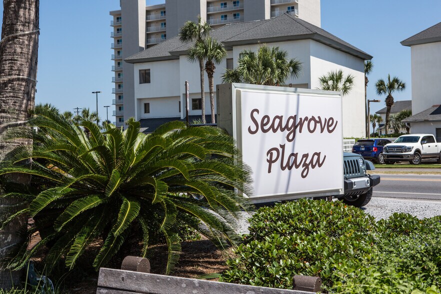 3723 E County Highway 30A, Santa Rosa Beach, FL à louer - Photo du bâtiment - Image 1 de 6