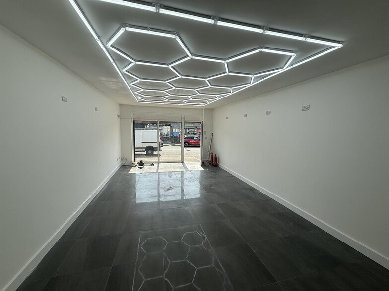 9A Ayston Rd, Leicester for lease - Interior Photo - Image 2 of 5