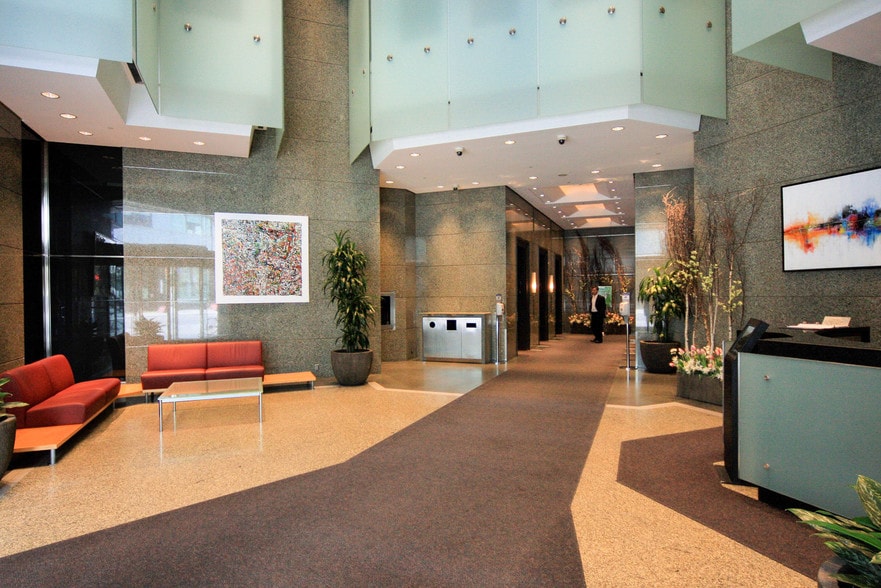 145 Wellington St W, Toronto, ON for lease - Interior Photo - Image 2 of 5