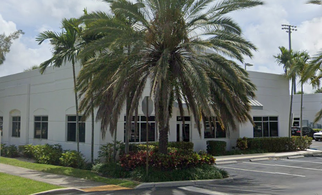 240 SW Natura Ave, Deerfield Beach, FL for lease Building Photo- Image 1 of 5