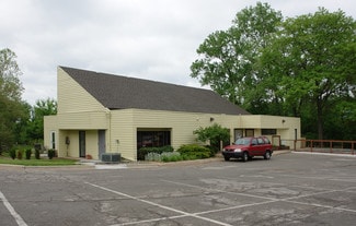 More details for 500 Rockledge Rd, Lawrence, KS - Retail for Lease