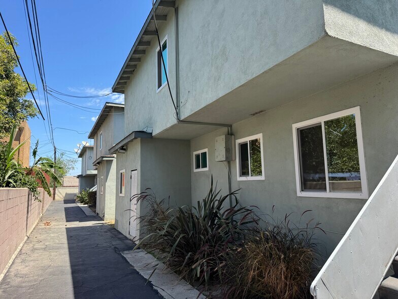 14815 Prairie Ave, Lawndale, CA à vendre - Photo du bâtiment - Image 2 de 9