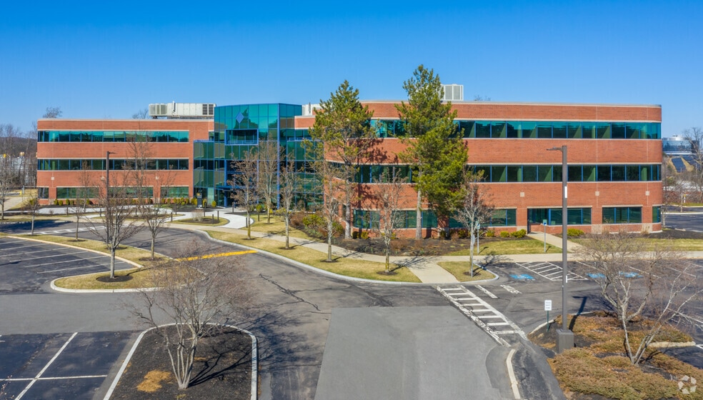 100 Crossing Blvd, Framingham, MA à louer - Photo du bâtiment - Image 1 de 23