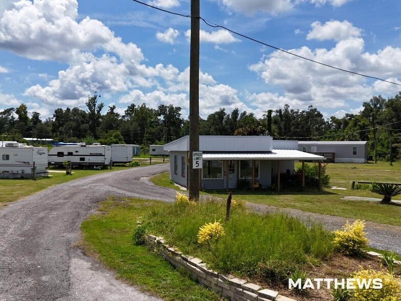 2785 S Byron Butler Pky, Perry, FL for sale - Building Photo - Image 1 of 6