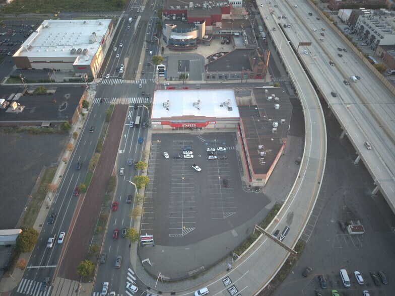 1100 S Christopher Columbus Blvd, Philadelphia, PA à vendre - Aérien - Image 3 de 7