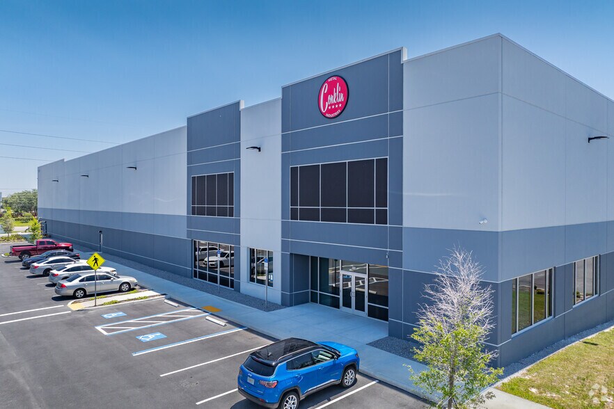 9950 28th St N, Pinellas Park, FL à louer - Photo du bâtiment - Image 2 de 14