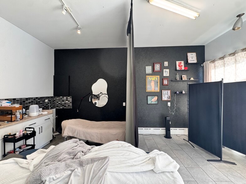 256 Hazel St, Sudbury, ON à louer - Photo du bâtiment - Image 3 de 9