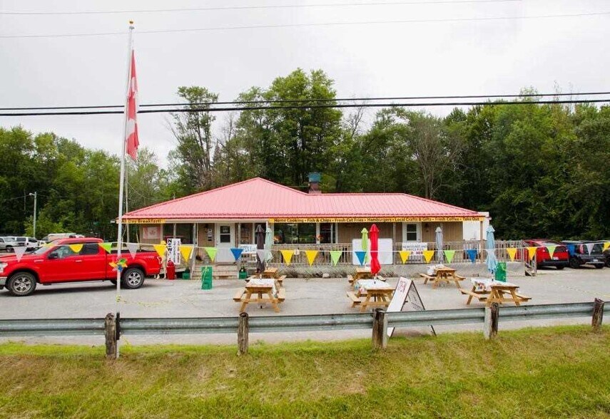 2 Response St, Fenelon Falls, ON for sale - Primary Photo - Image 1 of 1