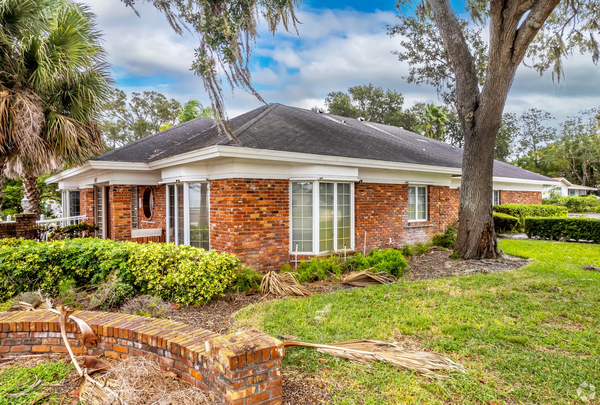 1107 S Myrtle Ave, Clearwater, FL for sale Primary Photo- Image 1 of 10