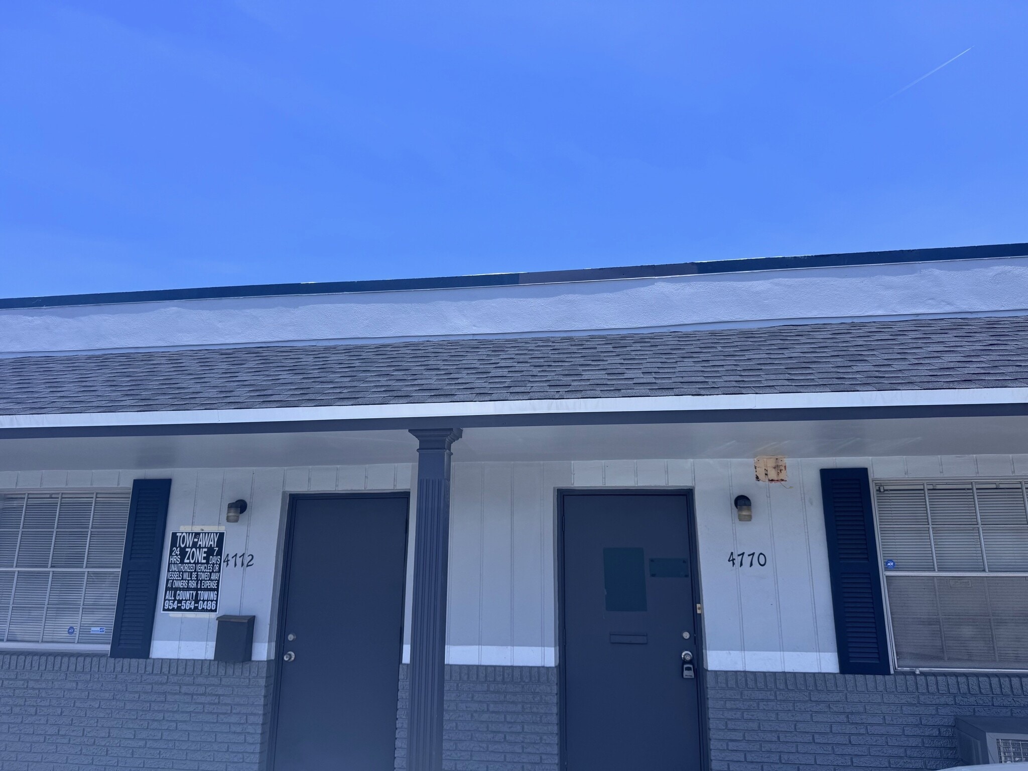 4861-4875 NE 12th Ave, Fort Lauderdale, FL à louer Photo du bâtiment- Image 1 de 3