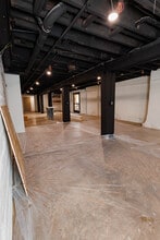 21 W Mountain St, Fayetteville, AR for lease Interior Photo- Image 1 of 5