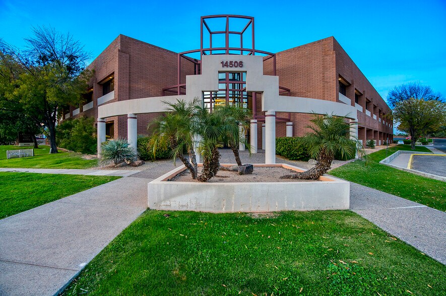 14506 W Granite Valley Dr, Sun City West, AZ à louer - Photo du bâtiment - Image 1 de 11