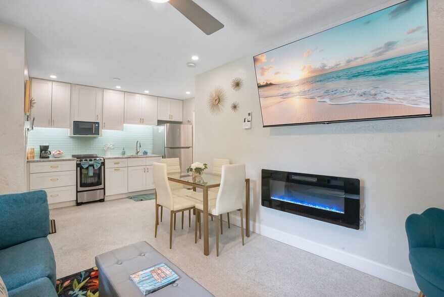 571 Saint Judes Dr, Longboat Key, FL à vendre - Photo du bâtiment - Image 3 de 12
