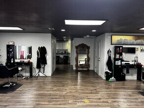 843 Sidney Baker St, Kerrville, TX for lease Interior Photo- Image 2 of 8