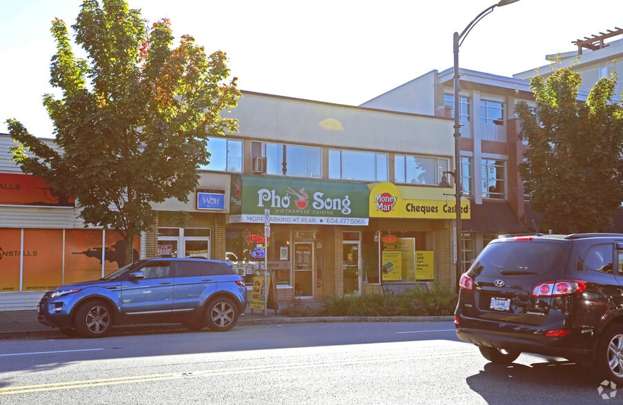 22332-22336 Lougheed Hwy, Maple Ridge, BC for lease - Building Photo - Image 2 of 4