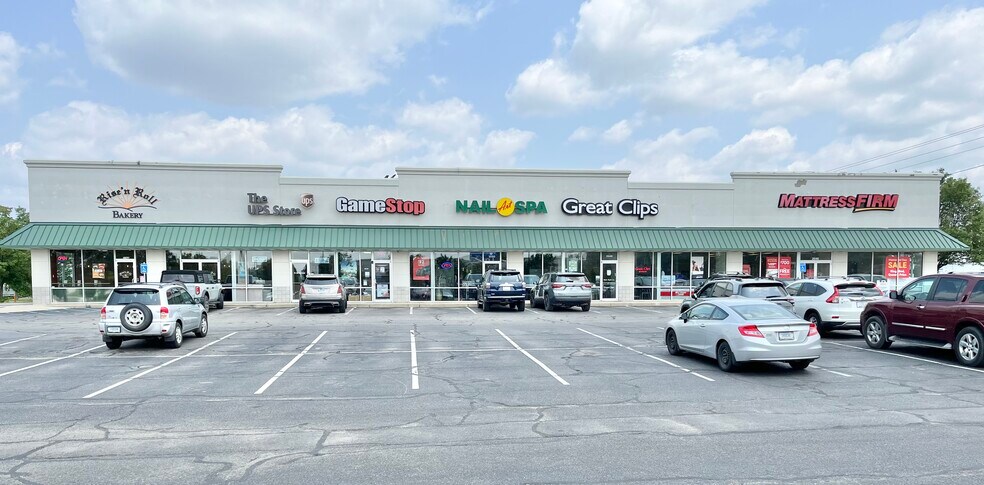 2572 Walton Blvd, Warsaw, IN à vendre - Photo principale - Image 1 de 1