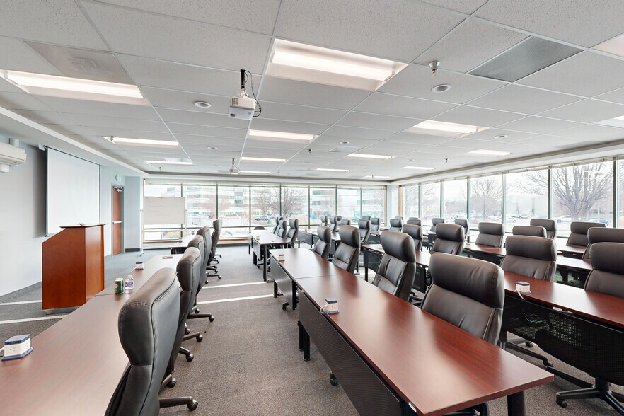 46655 Expedition Dr, Lexington Park, MD à louer - Numérisation 3D de Matterport - Image 2 de 19