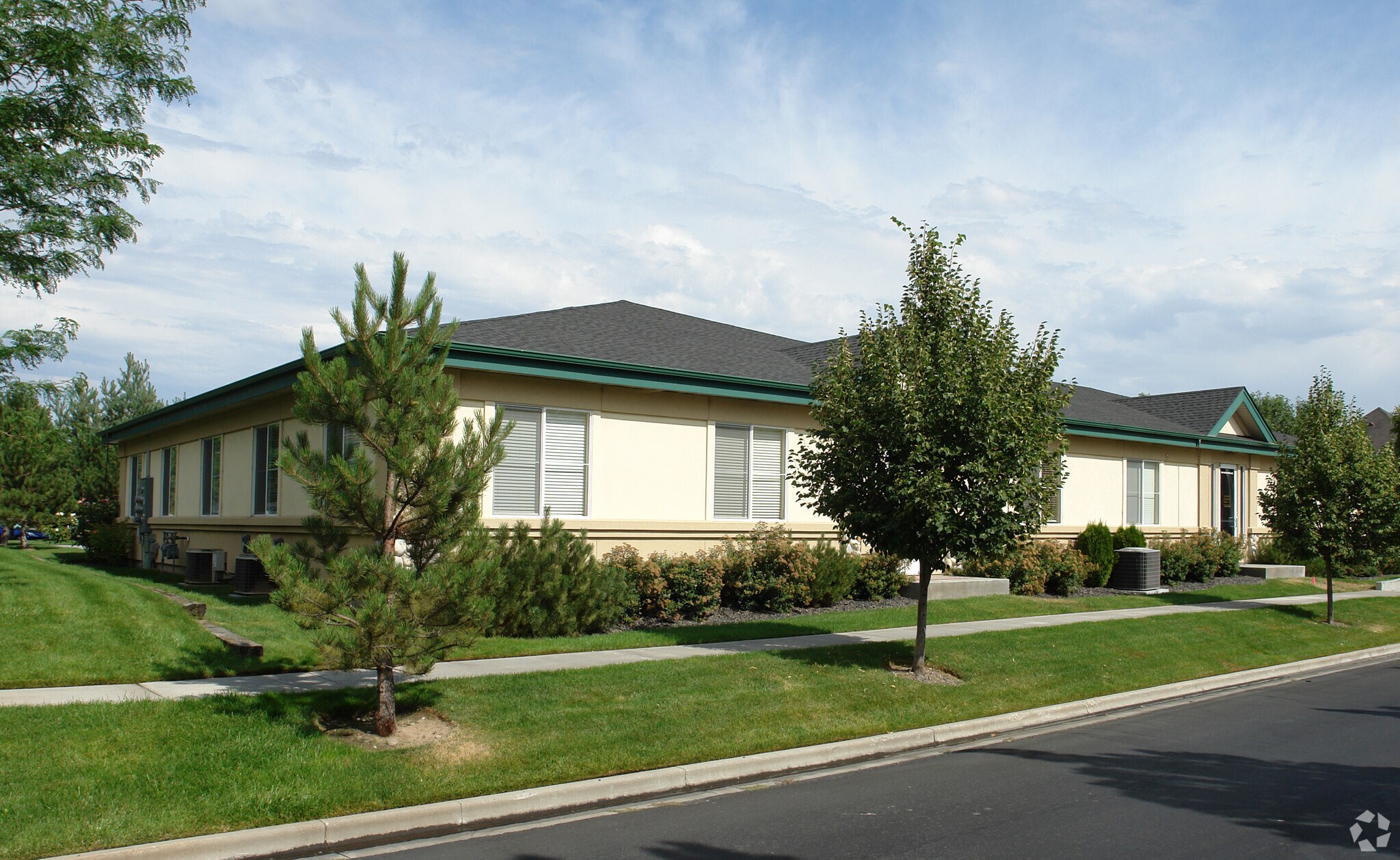3691 N Lakeharbor Ln, Boise, ID for lease Building Photo- Image 1 of 11