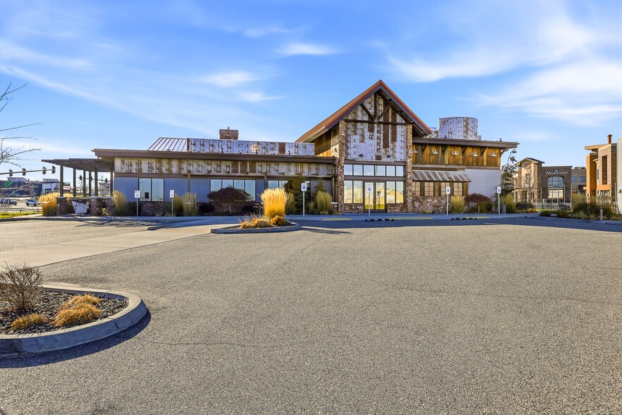 4862 W Hildebrand Blvd, Kennewick, WA for lease - Building Photo - Image 1 of 15