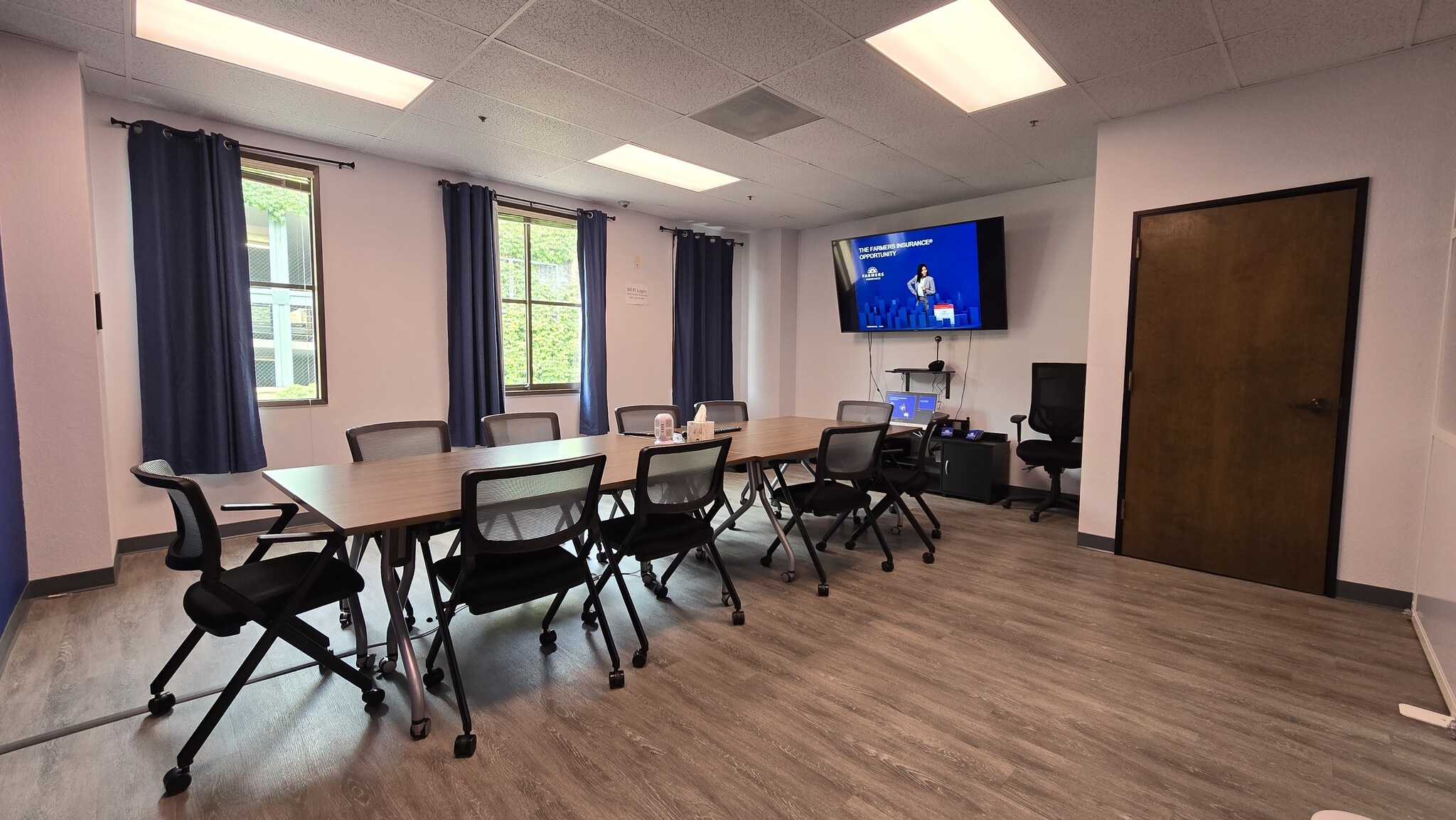 1521 1/2 Pacific Ave, Santa Cruz, CA for lease Interior Photo- Image 1 of 14