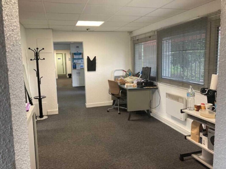 Bureau dans Eysines à louer - Photo intérieure - Image 3 de 11