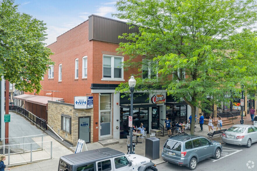 228-232 E College Ave, State College, PA à vendre - Photo du bâtiment - Image 1 de 33