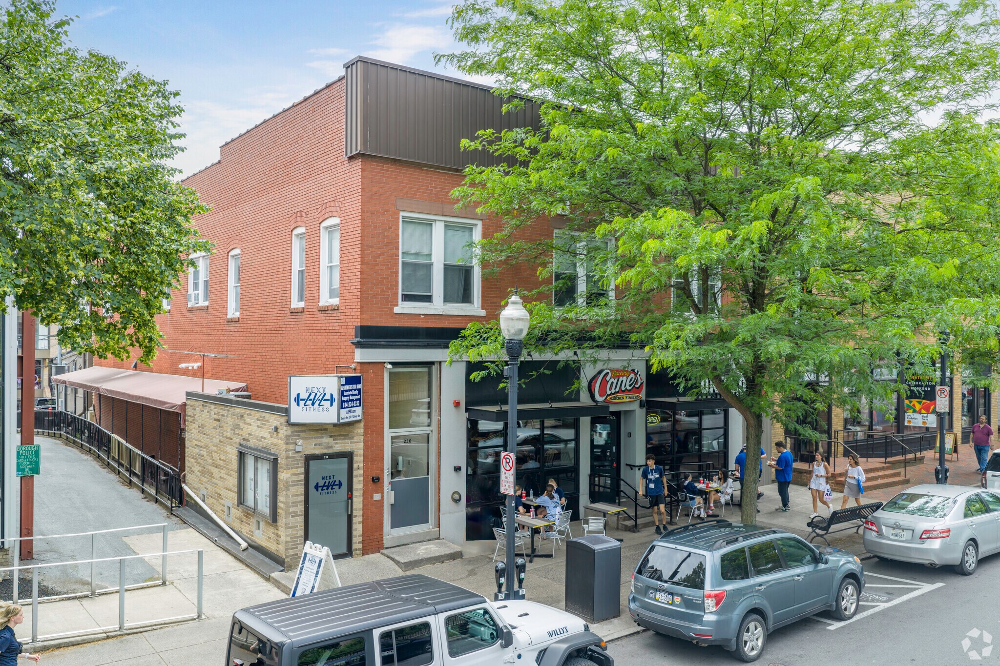 228-232 E College Ave, State College, PA à vendre Photo du bâtiment- Image 1 de 35