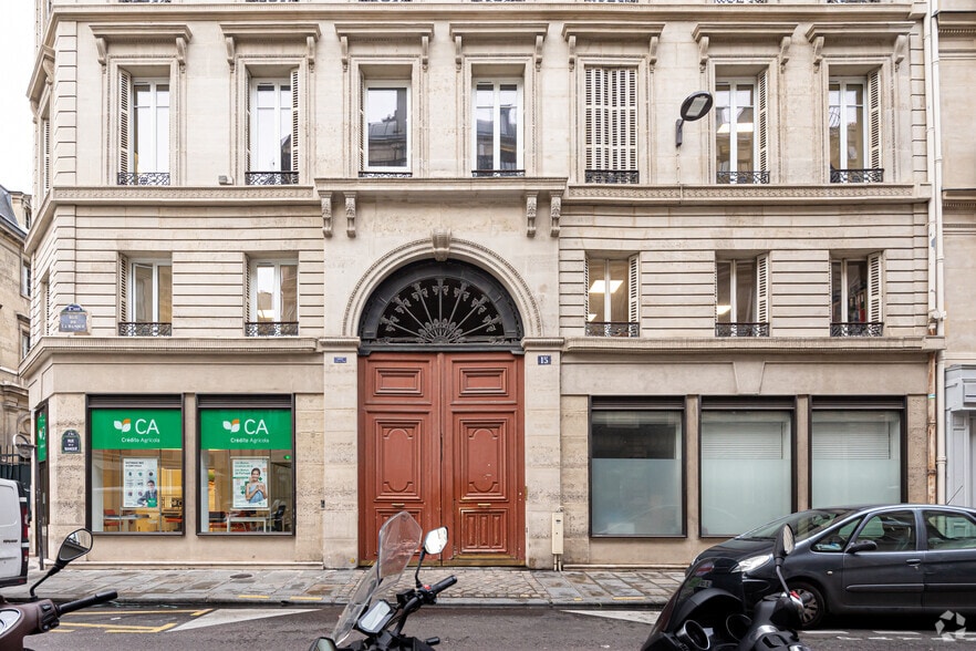 15 Rue De La Banque, Paris à louer - Photo du bâtiment - Image 3 de 8