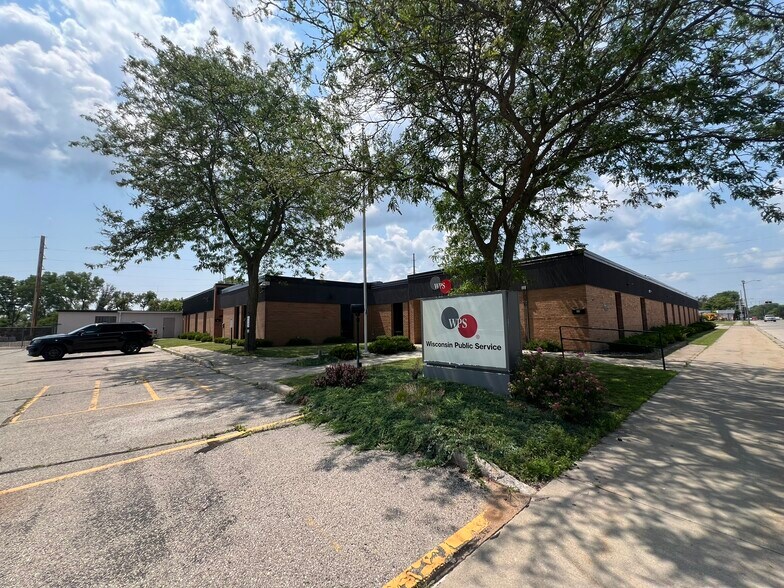 1717 10th Ave, Menominee, MI à vendre - Photo du bâtiment - Image 2 de 25