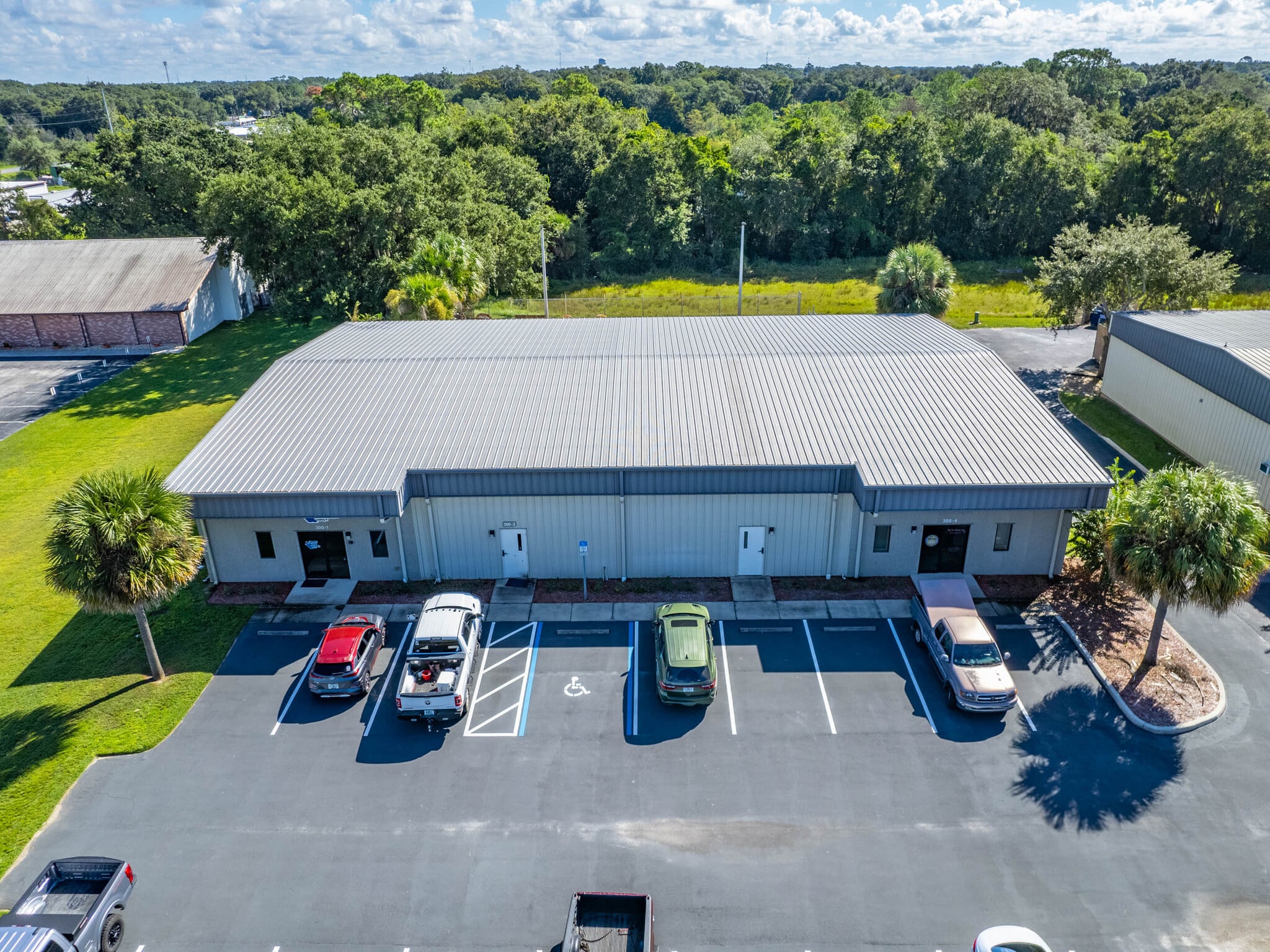 300 Richey Rd, Leesburg, FL for lease Primary Photo- Image 1 of 7