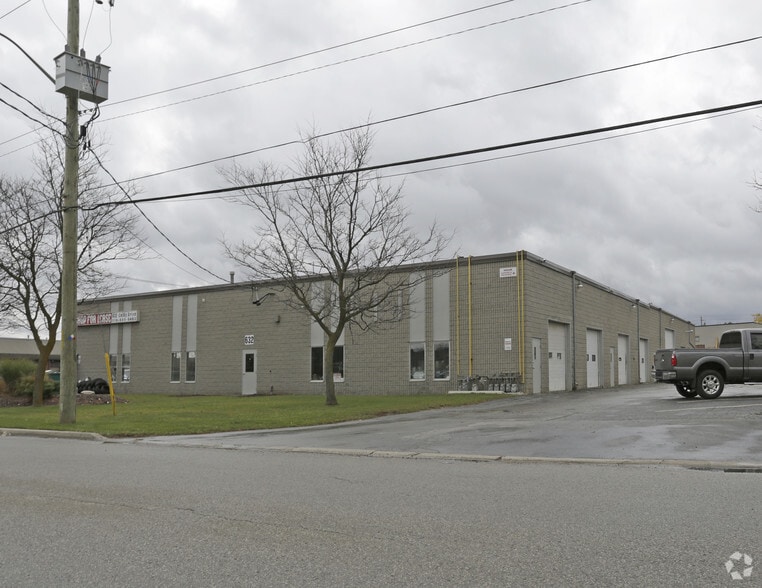 632 Colby Dr, Waterloo, ON for sale - Primary Photo - Image 1 of 4