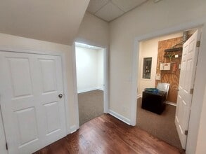 2306 11th St, Tuscaloosa, AL for lease Interior Photo- Image 2 of 10