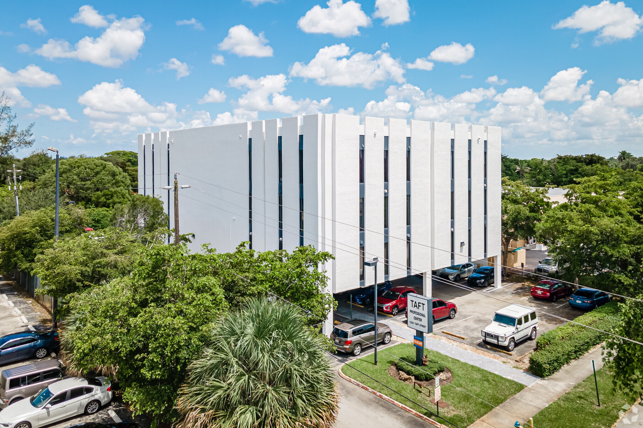 12251 Taft St, Pembroke Pines, FL for lease Primary Photo- Image 1 of 6