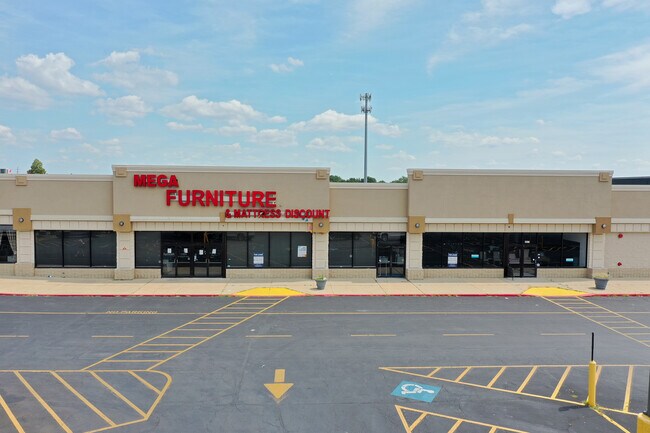 Plus de détails pour 1194 N Kinzie Ave, Bradley, IL - Commerce de détail à louer