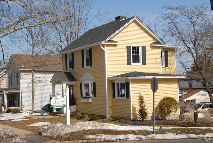 134 S Finley Ave, Basking Ridge, NJ for sale - Primary Photo - Image 1 of 1