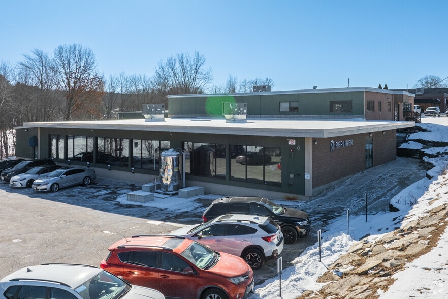 421 Washington St, Auburn, MA for sale - Primary Photo - Image 1 of 6